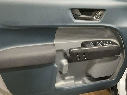 New 2025 Ford Maverick XL image 14