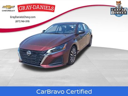 Used 2024 Nissan Altima 2.5 SV