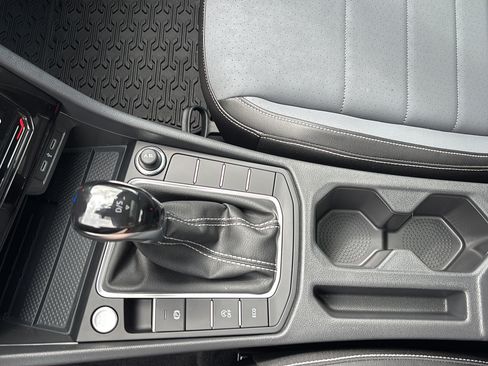 New 2026 Volkswagen Jetta SE FWD image 21