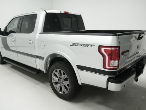 Used 2017 Ford F150 XLT w/ Equipment Group 302A Luxury RWD image 5