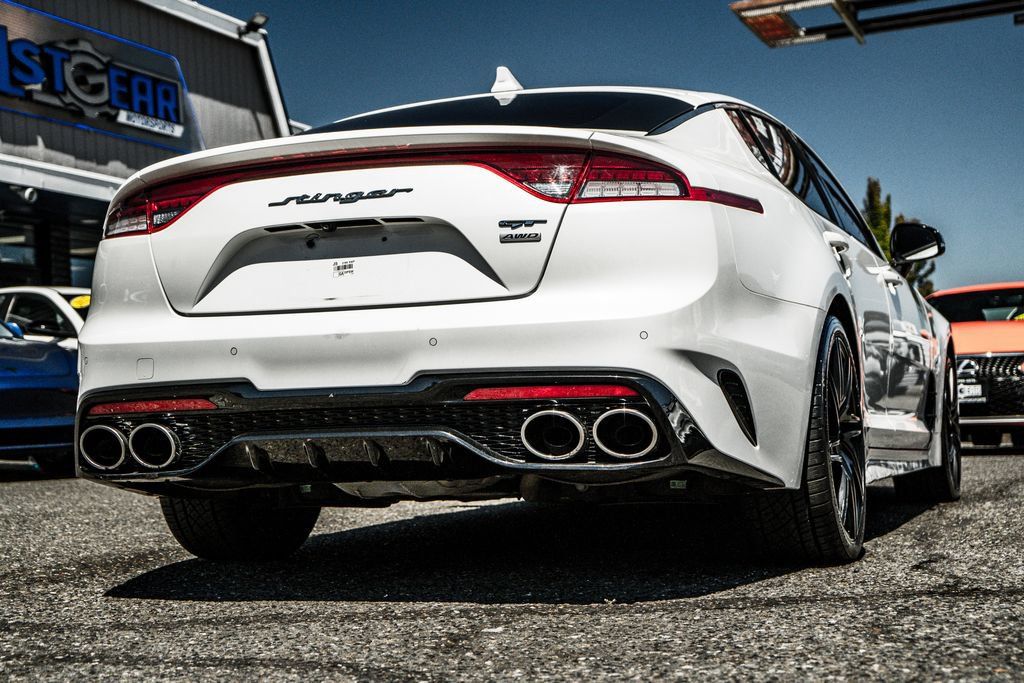 Used 2022 Kia Stinger GT1 AWD/4WD image 6