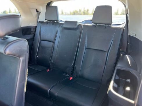 Used 2024 Toyota Grand Highlander Limited image 14