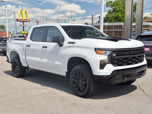 New 2026 Chevrolet Silverado 1500 Custom Trail Boss AWD/4WD image 2