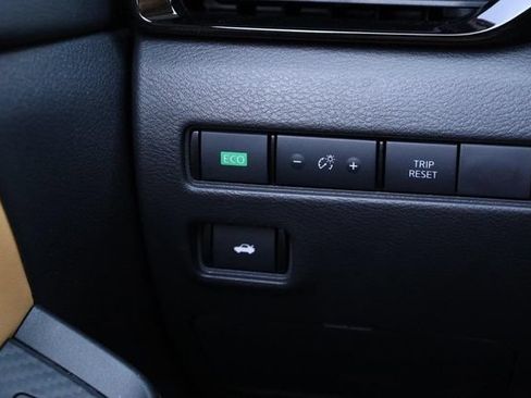 Certified 2024 Nissan Sentra SV w/ SV Premium Package FWD image 22