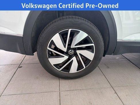 Certified 2025 Volkswagen Atlas SEL image 15