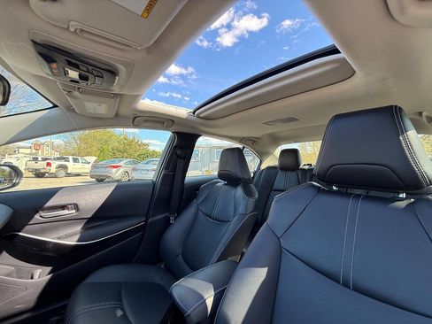 Used 2023 Toyota Corolla XLE image 19