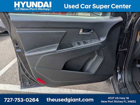 Used 2011 Kia Sportage LX w/ Convenience Pkg image 10