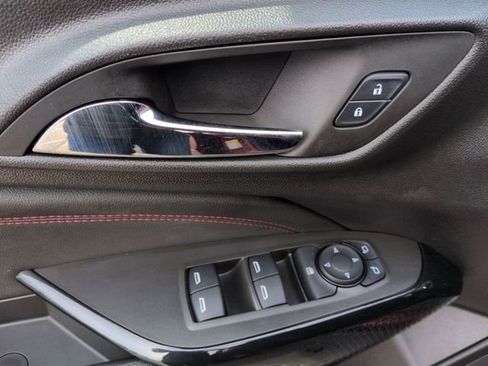 Certified 2025 Chevrolet Trax RS w/ Sunroof Package image 22