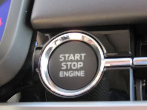 New 2026 Mitsubishi Outlander SE image 28