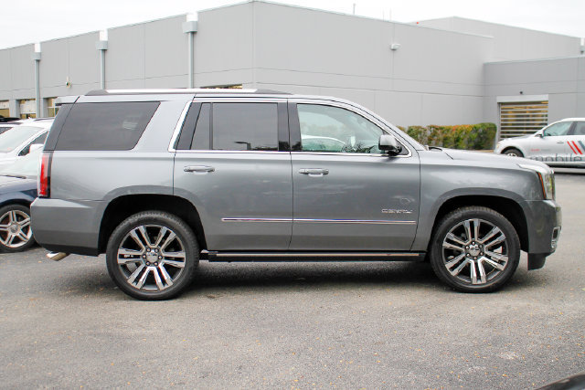 Used 2018 GMC Yukon Denali w/ Denali Ultimate Package AWD/4WD image 18
