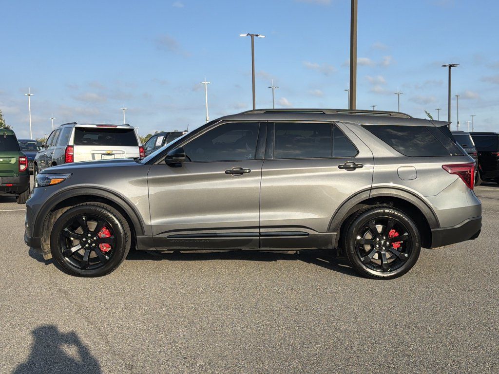 Used 2023 Ford Explorer ST w/ Equipment Group 401A AWD/4WD image 2