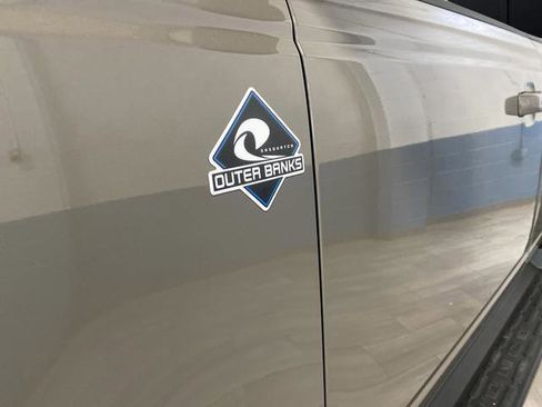 New 2025 Ford Bronco Outer Banks w/ Sasquatch Package image 34