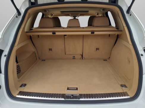 Used 2014 Porsche Cayenne image 29