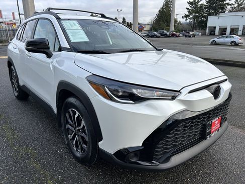 Certified 2025 Toyota Corolla Cross AWD Hybrid image 3