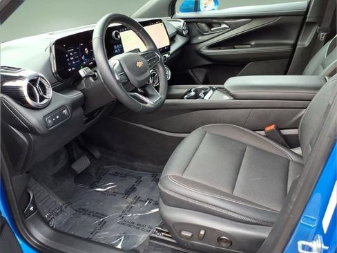 Used 2024 Chevrolet Blazer EV LT AWD/4WD image 11