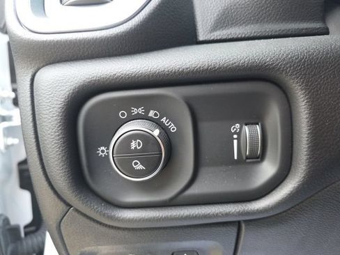 Used 2025 RAM 1500 Big Horn AWD/4WD image 16