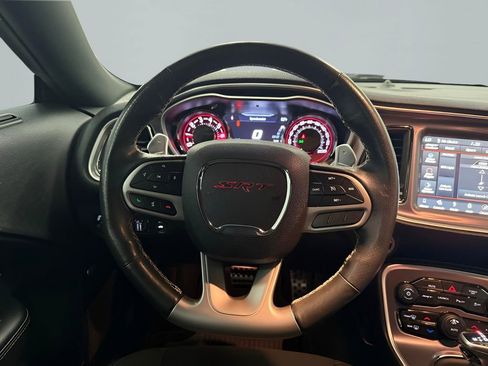 Used 2019 Dodge Challenger SRT Hellcat image 12