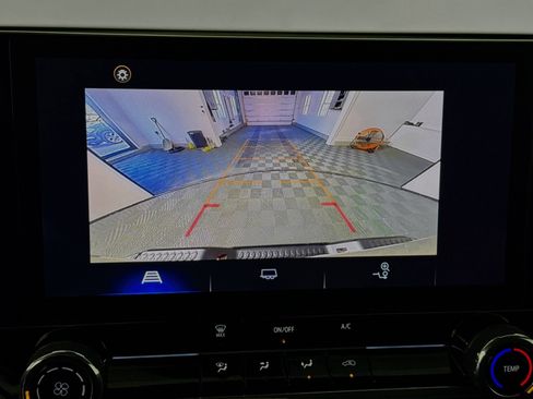 Used 2024 Chevrolet Colorado W/T image 26