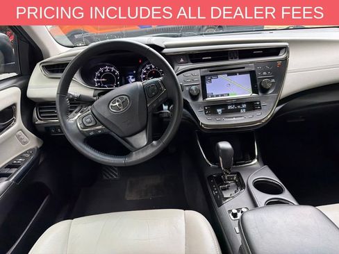 Used 2018 Toyota Avalon XLE Premium FWD image 8