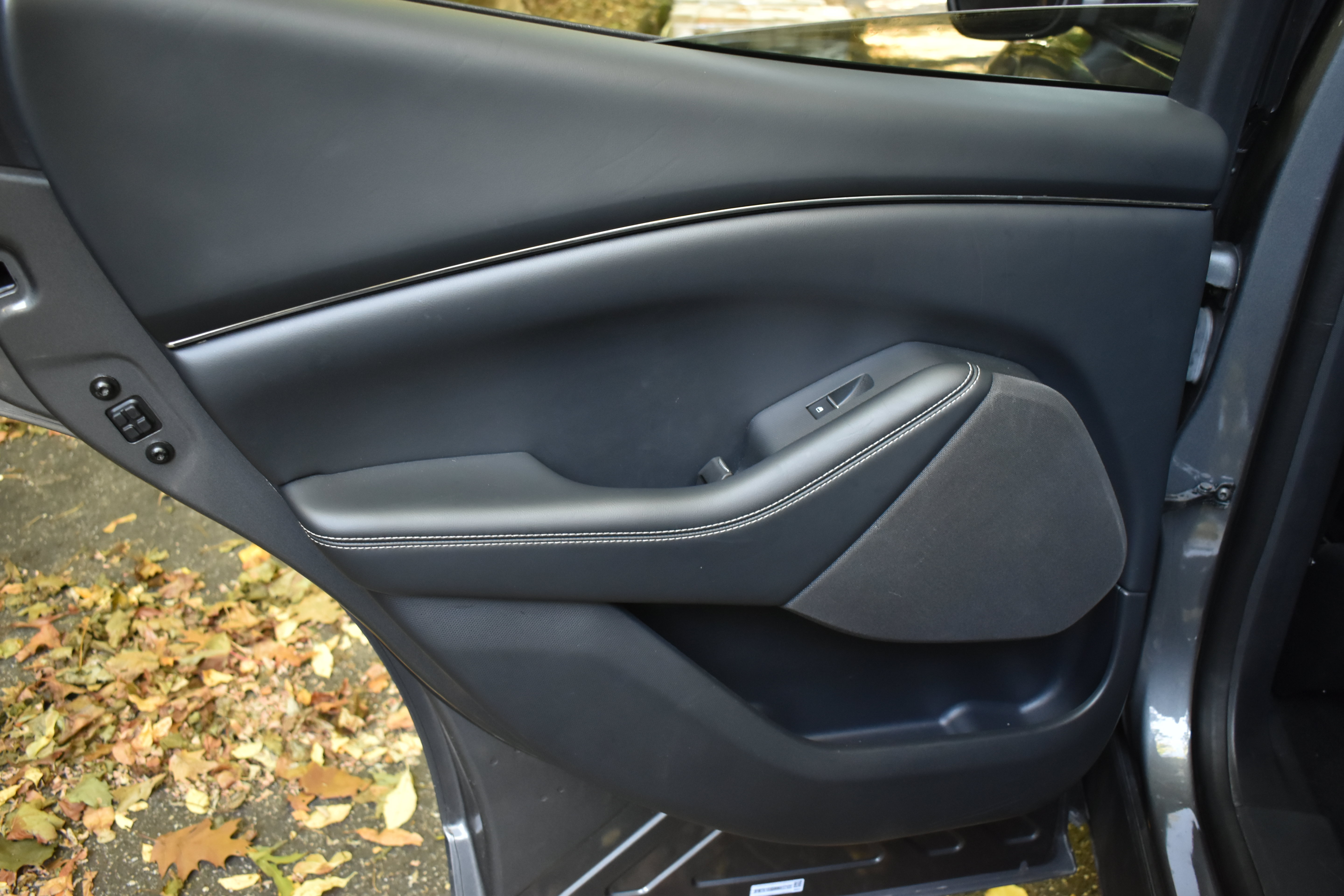 Used 2021 Ford Mustang Mach-E Select AWD/4WD image 21