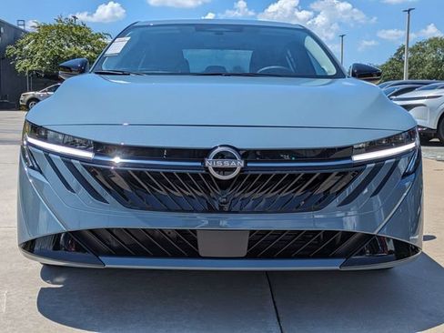 New 2026 Nissan Sentra SV FWD image 2