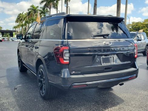 Certified 2023 Ford Expedition Limited RWD image 5