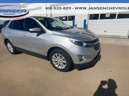 Used 2018 Chevrolet Equinox LT FWD image 2