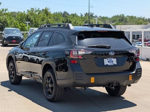 Certified 2025 Subaru Outback Wilderness AWD/4WD image 5