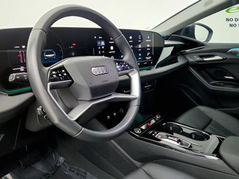 Used 2025 Audi A6 e-tron Premium Plus w/ Premium Plus RWD image 47
