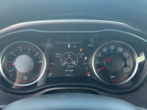 Used 2019 Dodge Challenger SXT image 17