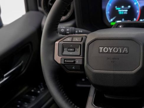 Used 2025 Toyota Land Cruiser image 45