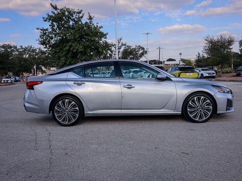 Certified 2023 Nissan Altima 2.5 SL image 4