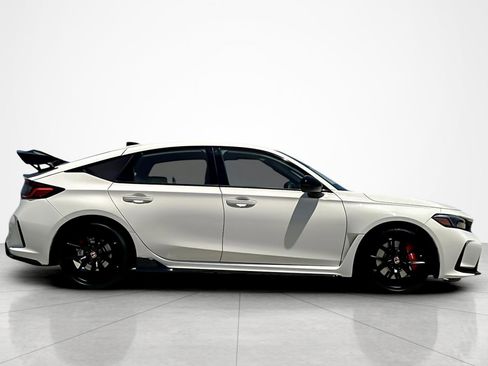 Used 2024 Honda Civic Type R image 6
