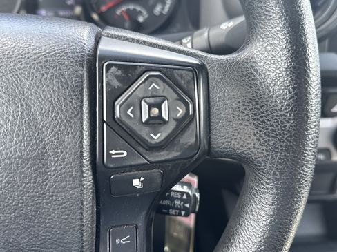 Used 2021 Toyota Tacoma SR w/ SX Package RWD image 16