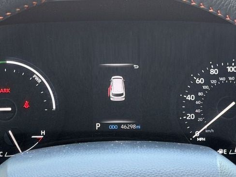 Certified 2024 Toyota Sienna XSE FWD image 17