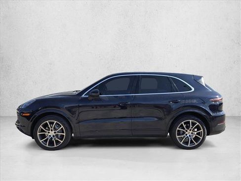Used 2019 Porsche Cayenne w/ Premium Plus Package image 7
