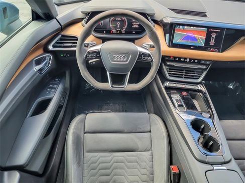 Used 2023 Audi e-tron GT Premium Plus image 12