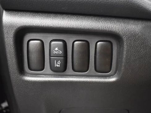 Used 2025 Mitsubishi Outlander Sport LE AWD/4WD image 22