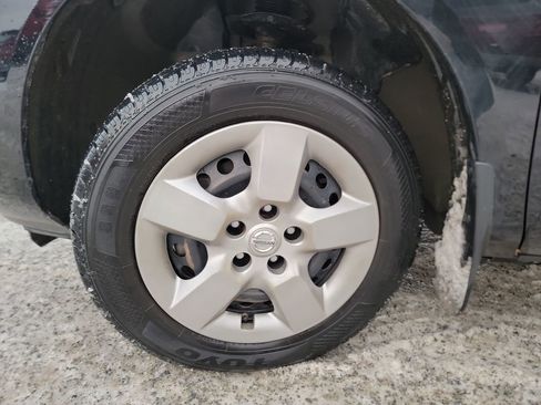 Used 2015 Nissan Rogue S image 10