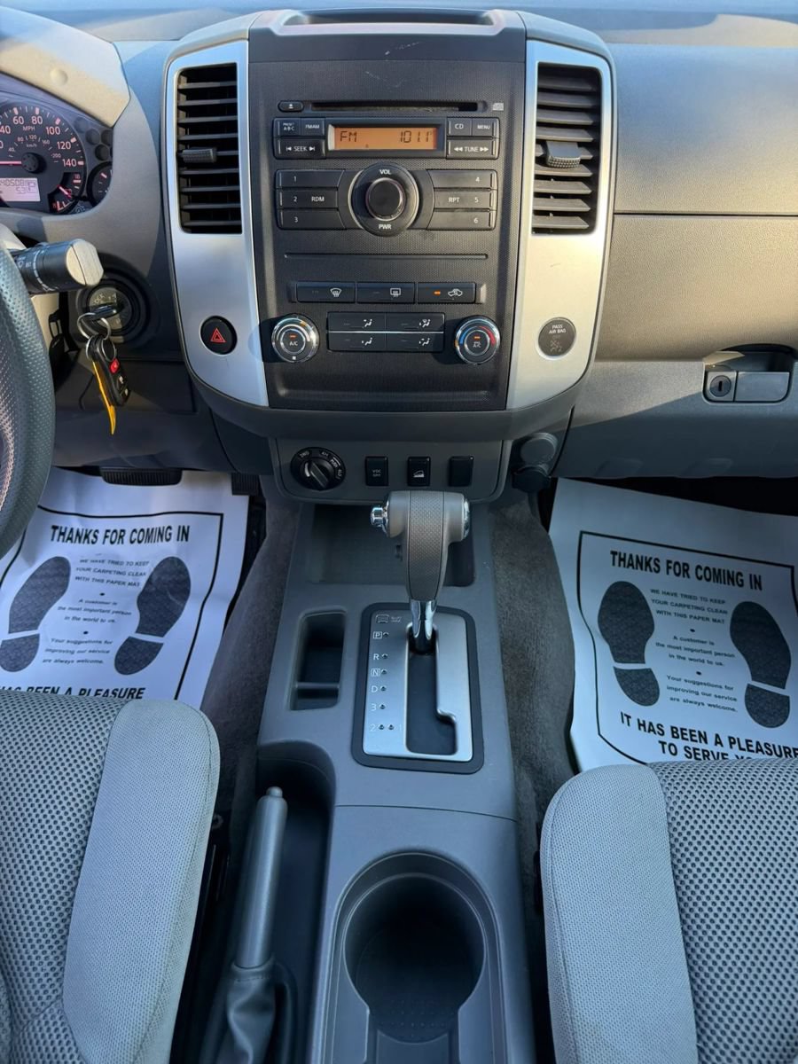 Used 2011 Nissan Frontier SV AWD/4WD image 15