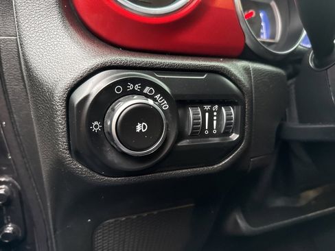 Used 2019 Jeep Wrangler Unlimited Rubicon image 33