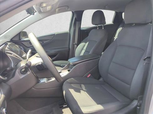 Used 2022 Chevrolet Malibu LT FWD image 22
