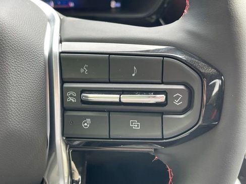 New 2025 Chevrolet Colorado Z71 w/ Technology Package AWD/4WD image 7