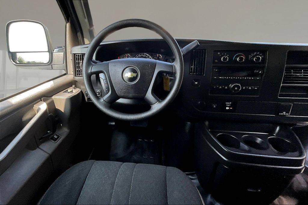 Used 2025 Chevrolet Express 2500 w/ Driver Convenience Package RWD image 9