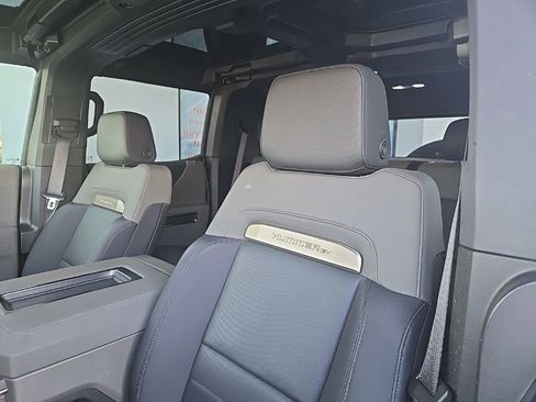 Used 2025 GMC Hummer EV 3X image 37
