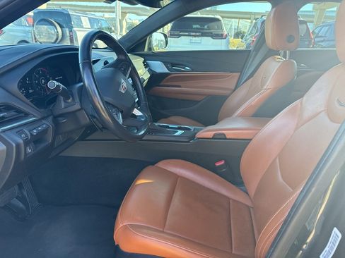 Used 2021 Cadillac CT4 Premium Luxury image 7