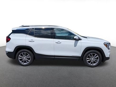 Used 2023 GMC Terrain SLT w/ Infotainment Package II AWD/4WD image 2