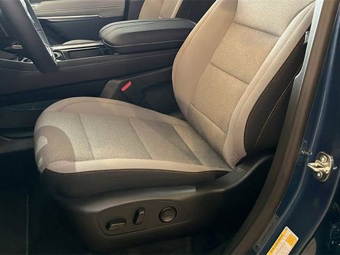 New 2026 Chevrolet Traverse LT w/ Sun and Wheel Package image 17