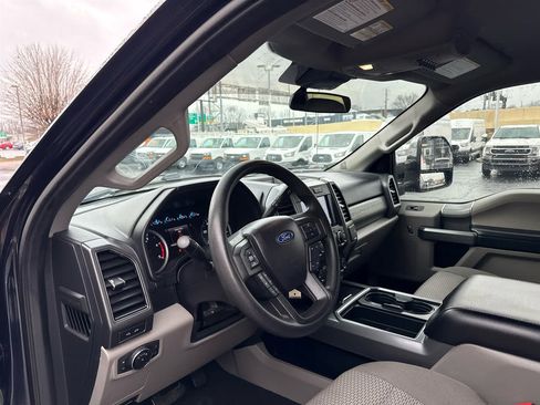 Used 2021 Ford F250 XLT w/ XLT Premium Package image 15