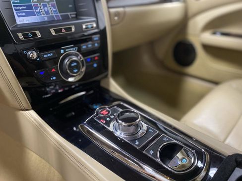 Used 2013 Jaguar XK Coupe RWD image 22